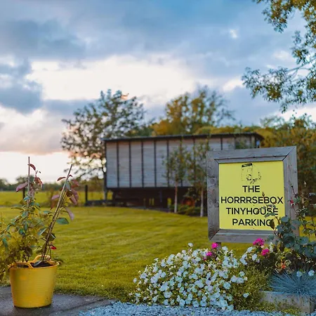 The Horrrsebox Tinyhouse Glamping Kemping *