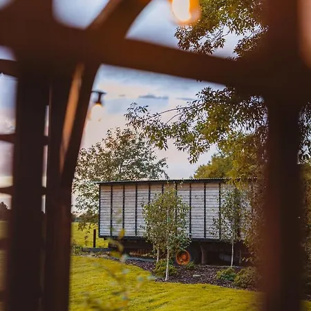 营地 The Horrrsebox Tinyhouse Glamping